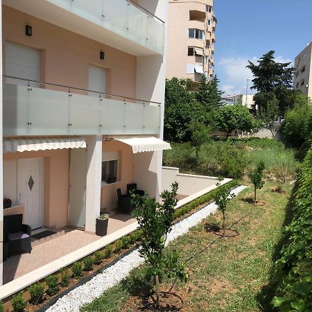 Drop In Split Luxury Suites Экстерьер фото