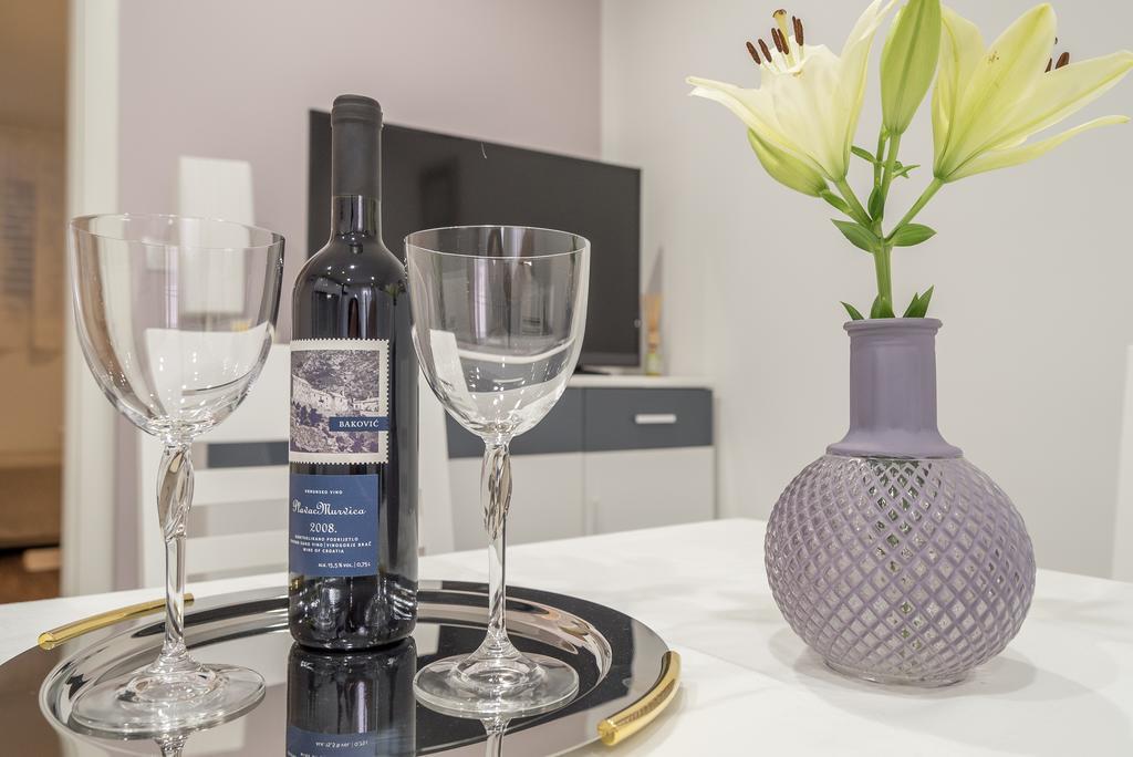 Drop In Split Luxury Suites Экстерьер фото